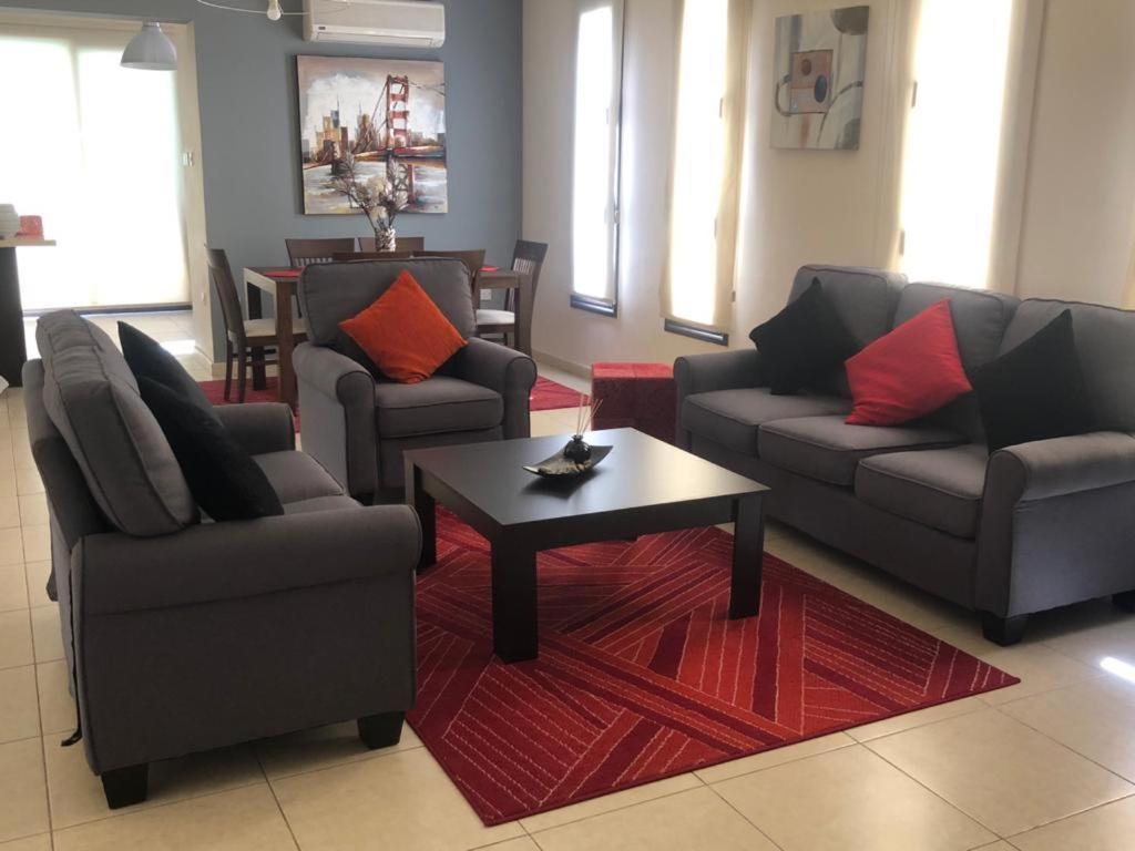 Villa Kot Pyla Exteriér fotografie