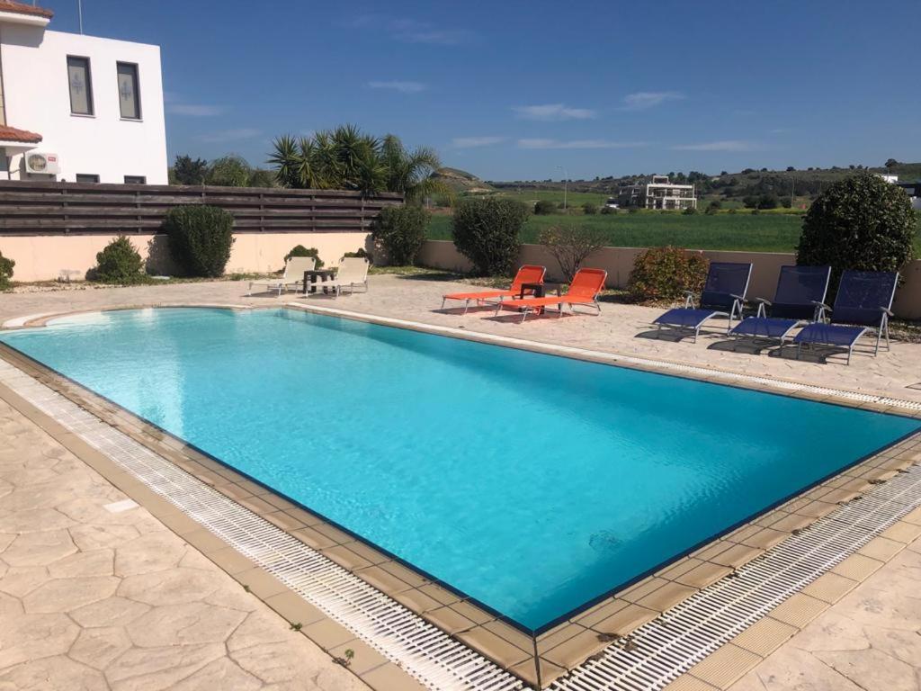 Villa Kot Pyla Exteriér fotografie
